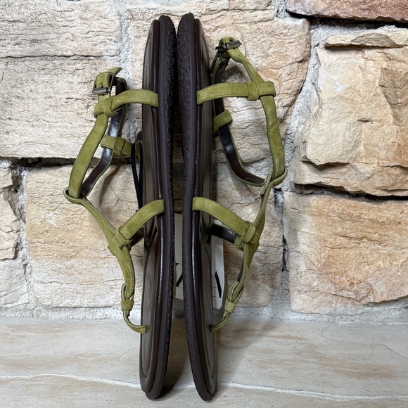ZARA Olive Green Suede
Minimalist Thong Sandals
Geometric Ankle Strap Flats 37 - Picture 8 of 10